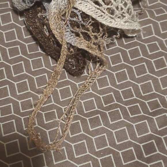 Ladies Scarf Bundle - Picture 15 of 17